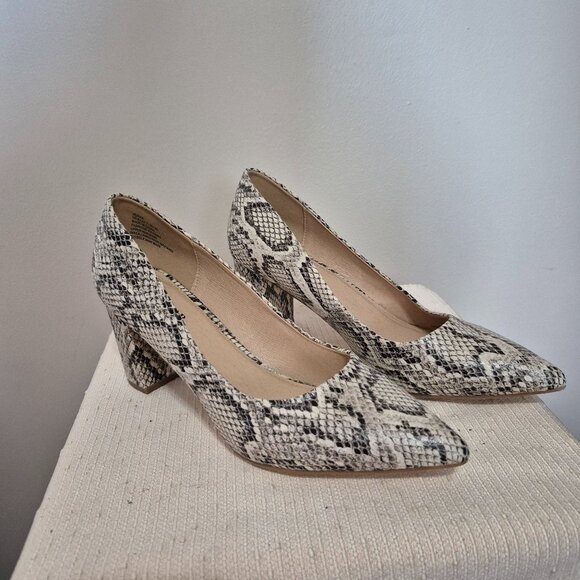 Faux Leather Snakeskin Pumps - Picture 1 of 12